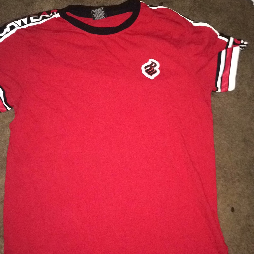 Selling My Rocawear shirt